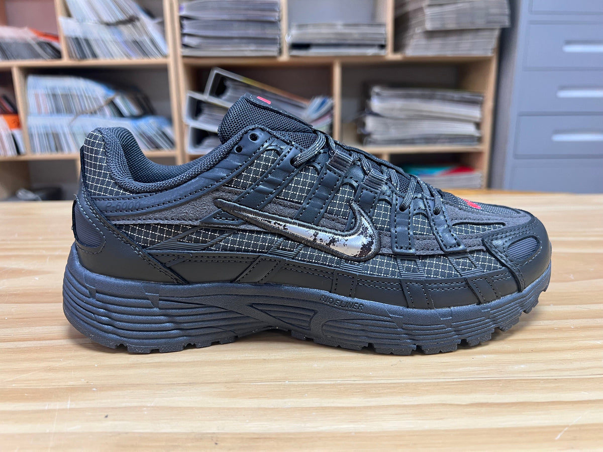 Nike P-6000 Sneakers in Navy Blue Pink IM6767-068 - product image from the listing.