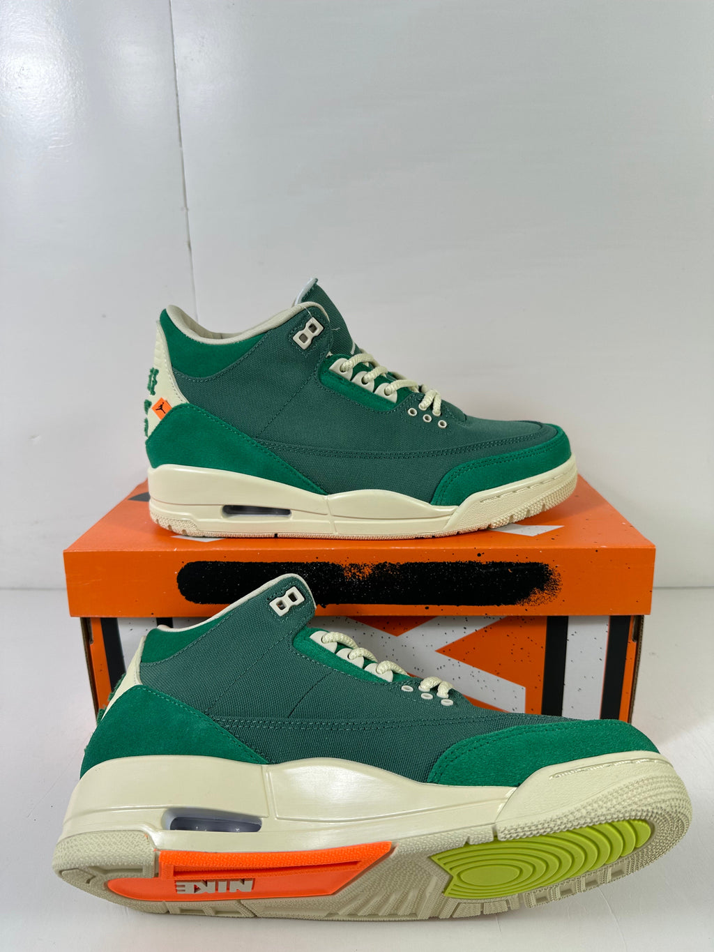 Air Jordan 3 Retro Bicoastal Green Sneakers FZ7974-300 - product image from the listing.