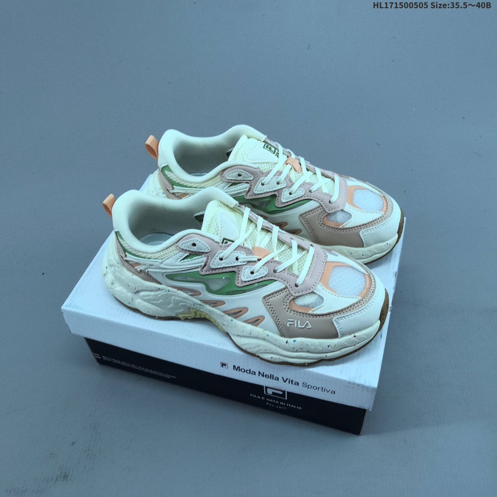 FILA FERN Low-Cut Sneakers F12M331101 - product image from the listing.