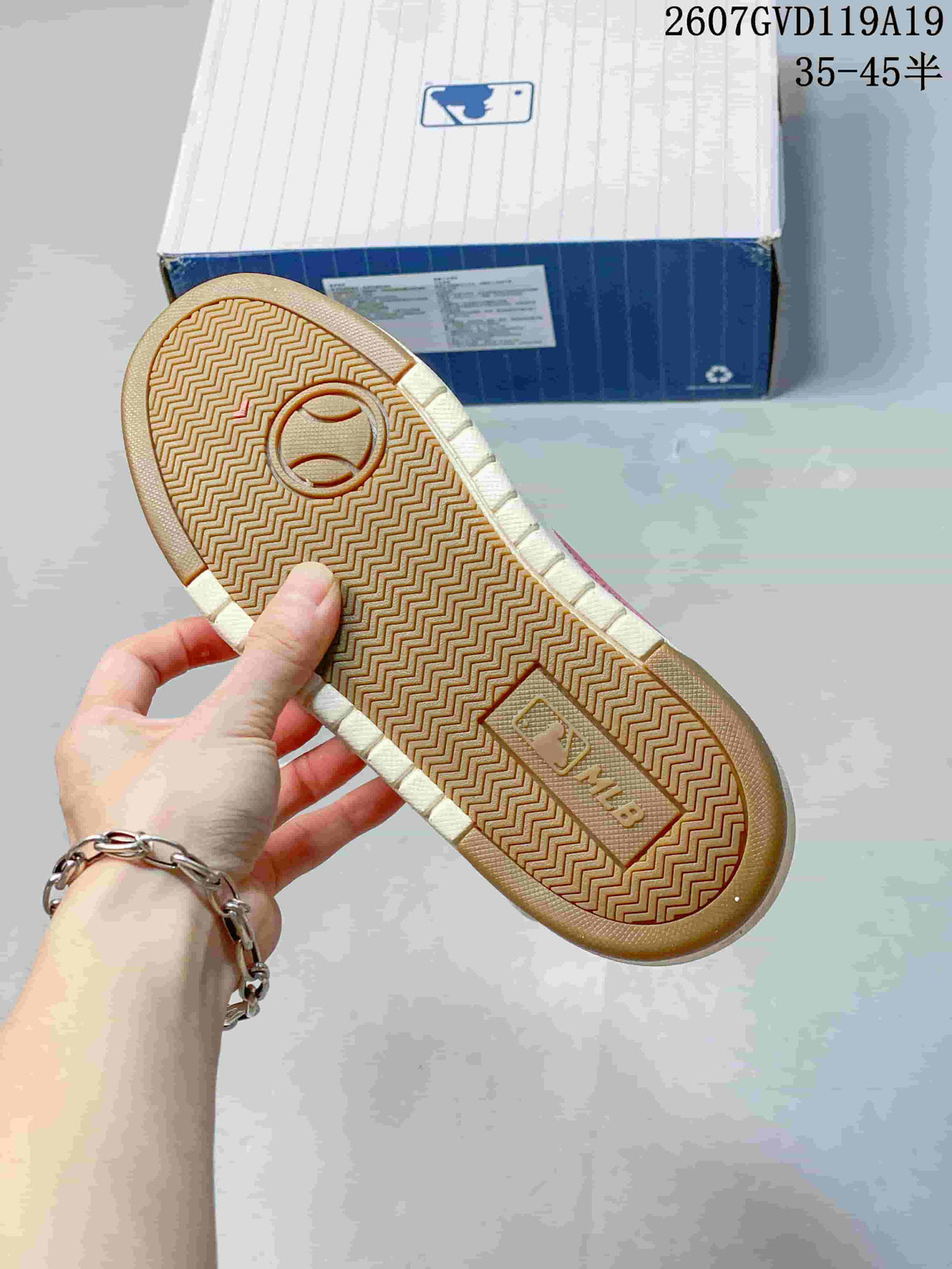 MLB Chunky Liner Low-Top Sneakers in Pink 2607GVD119A19 - product image from the listing.