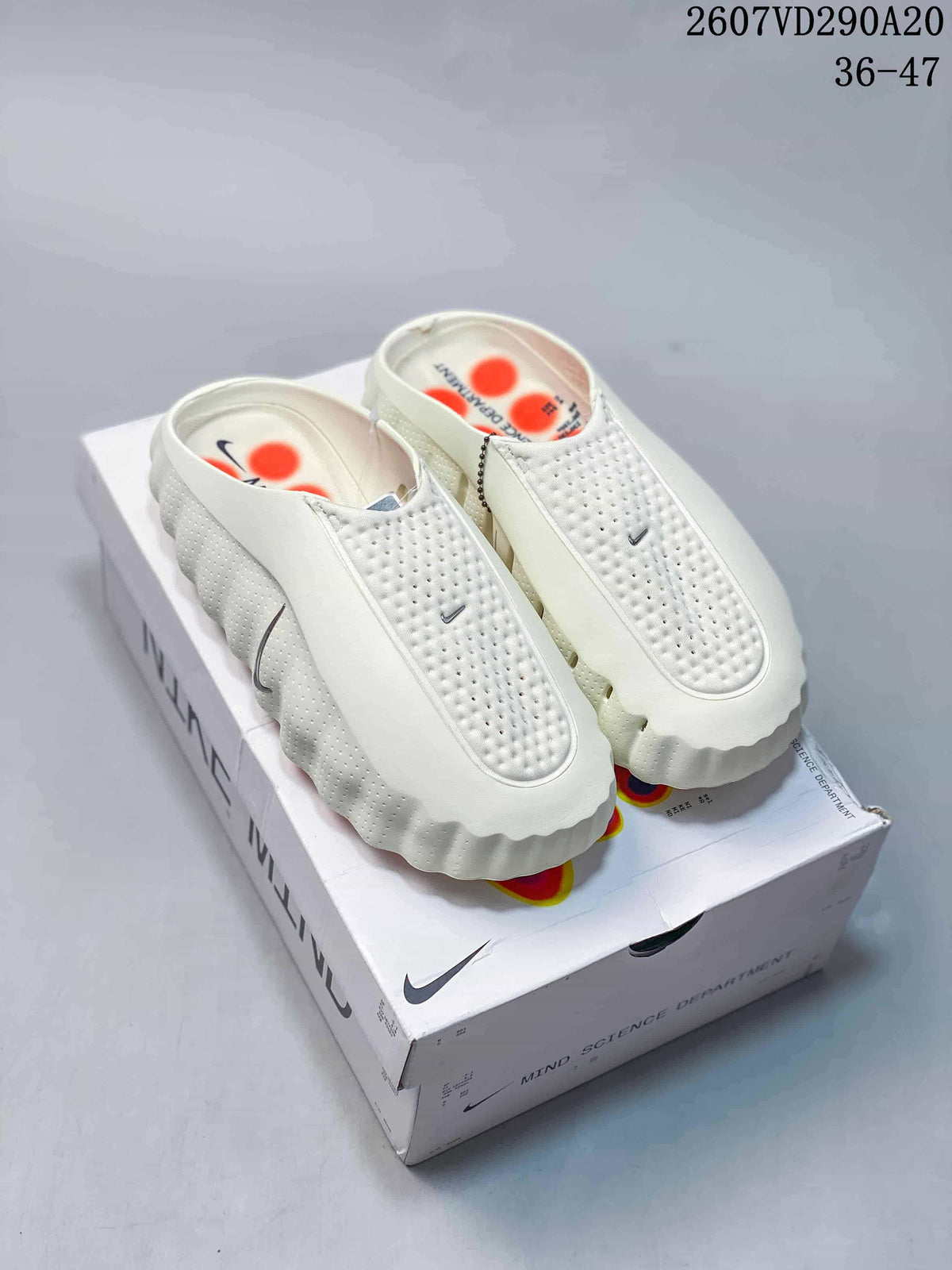 Nike Mind 001 Slides in Multicolor 2607VD290A20 - product image from the listing.