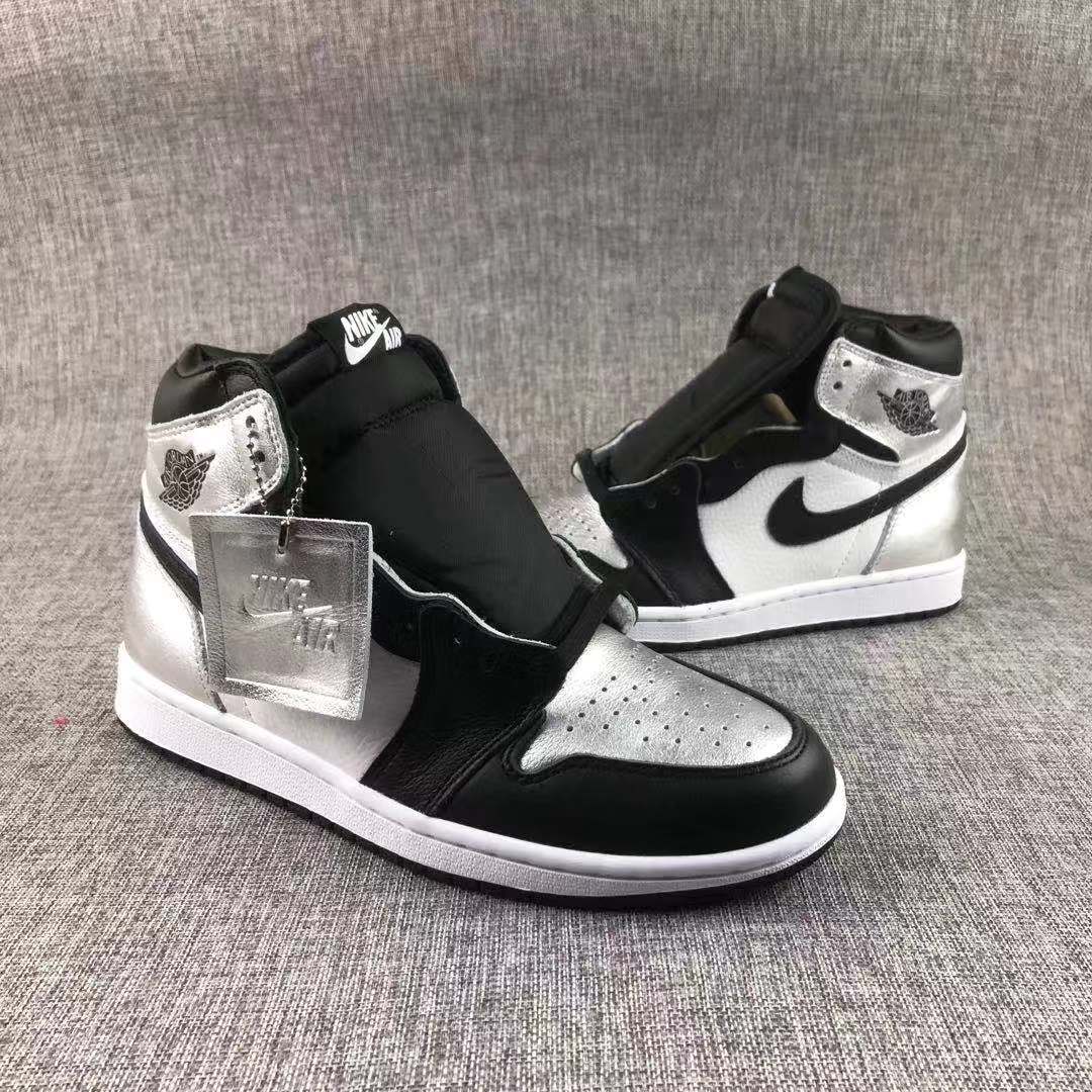 Air Jordan 1 Silver Toe High-Top Sneakers CD0461-001 - product image from the listing.