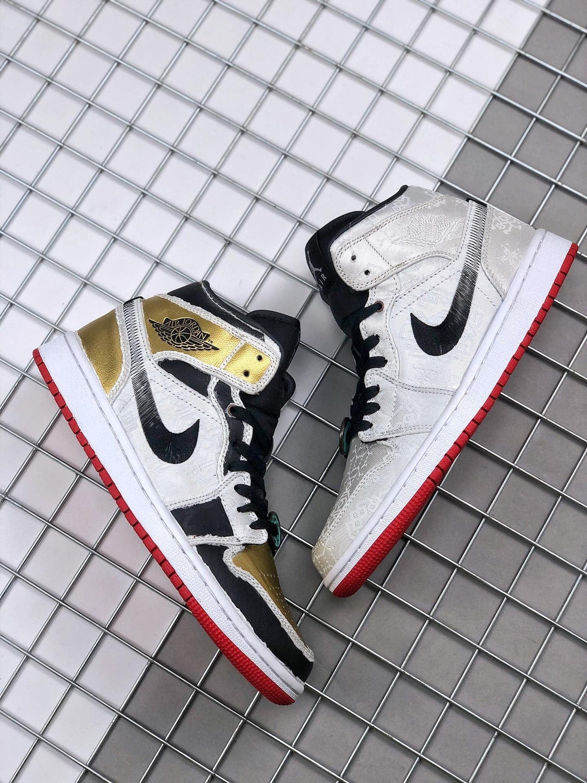 Edison Chen White Silk CU2804-100 Sneakers - Air Jordan 1 Mid - product image from the listing.