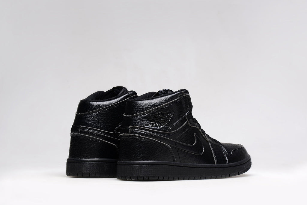 Men's Air Jordan 1 High Black Sneakers - product image from the listing.