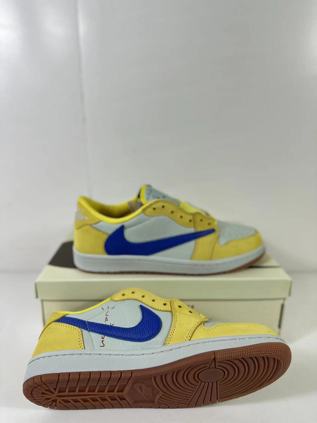 Nike Air Jordan 1 Low in Canary DZ4137-700 - product image from the listing.