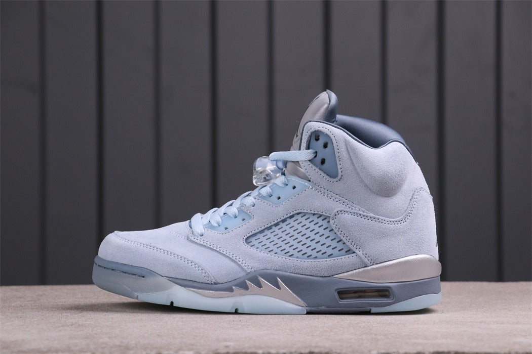 Air Jordan 5 Retro Bluebird Sneakers DD9336-400 - product image from the listing.