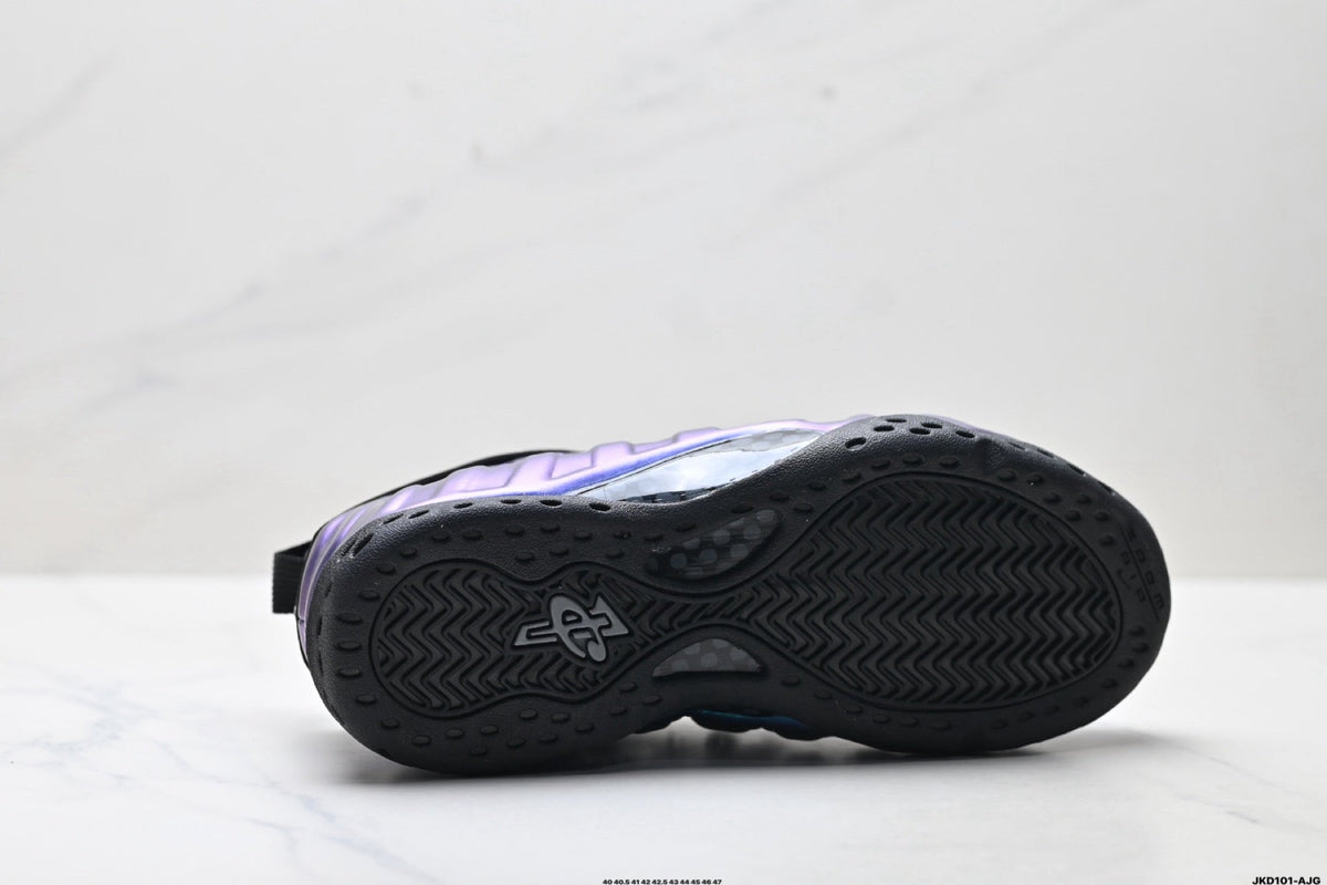 Nike Air Foamposite One Penny Hardaway Iridescent Trainers - product image from the listing.