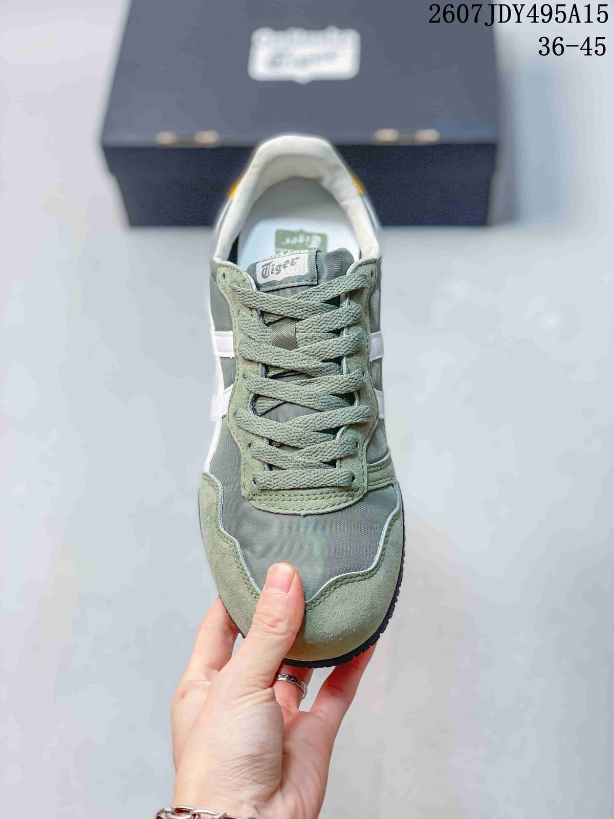 Onitsuka Tiger Serrano Sneakers in Green White 2607JDY495A15 - product image from the listing.