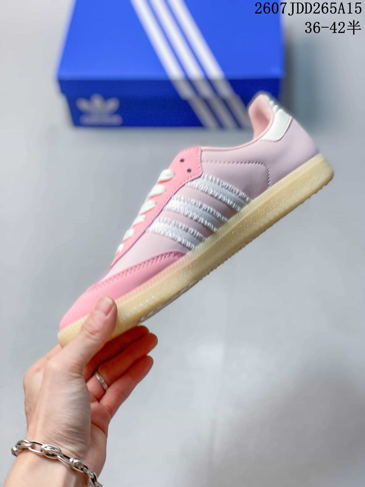 adidas Originals Samba Low-Top Sneakers in Pink JDD265A15 - product image from the listing.