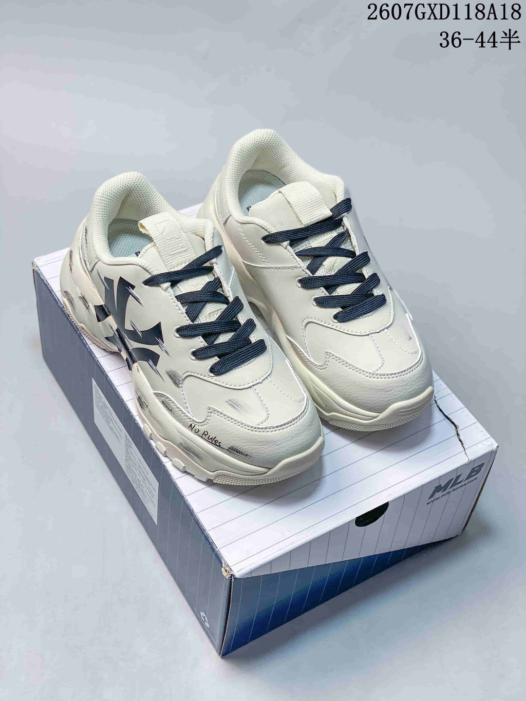 MLB Big Ball Chunky Sneakers in White Black 2607GXD118A18 - product image from the listing.