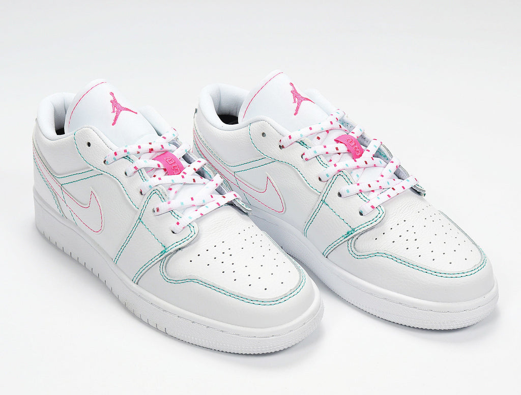 White Pink Sneakers Style - Jordan 1 Low 554723-101 - product image from the listing.
