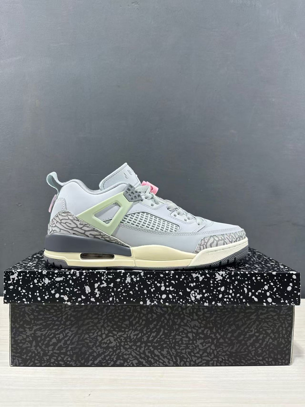 Jordan Spizike Low AJ 3.5 in Gray White FQ1759-401 - product image from the listing.