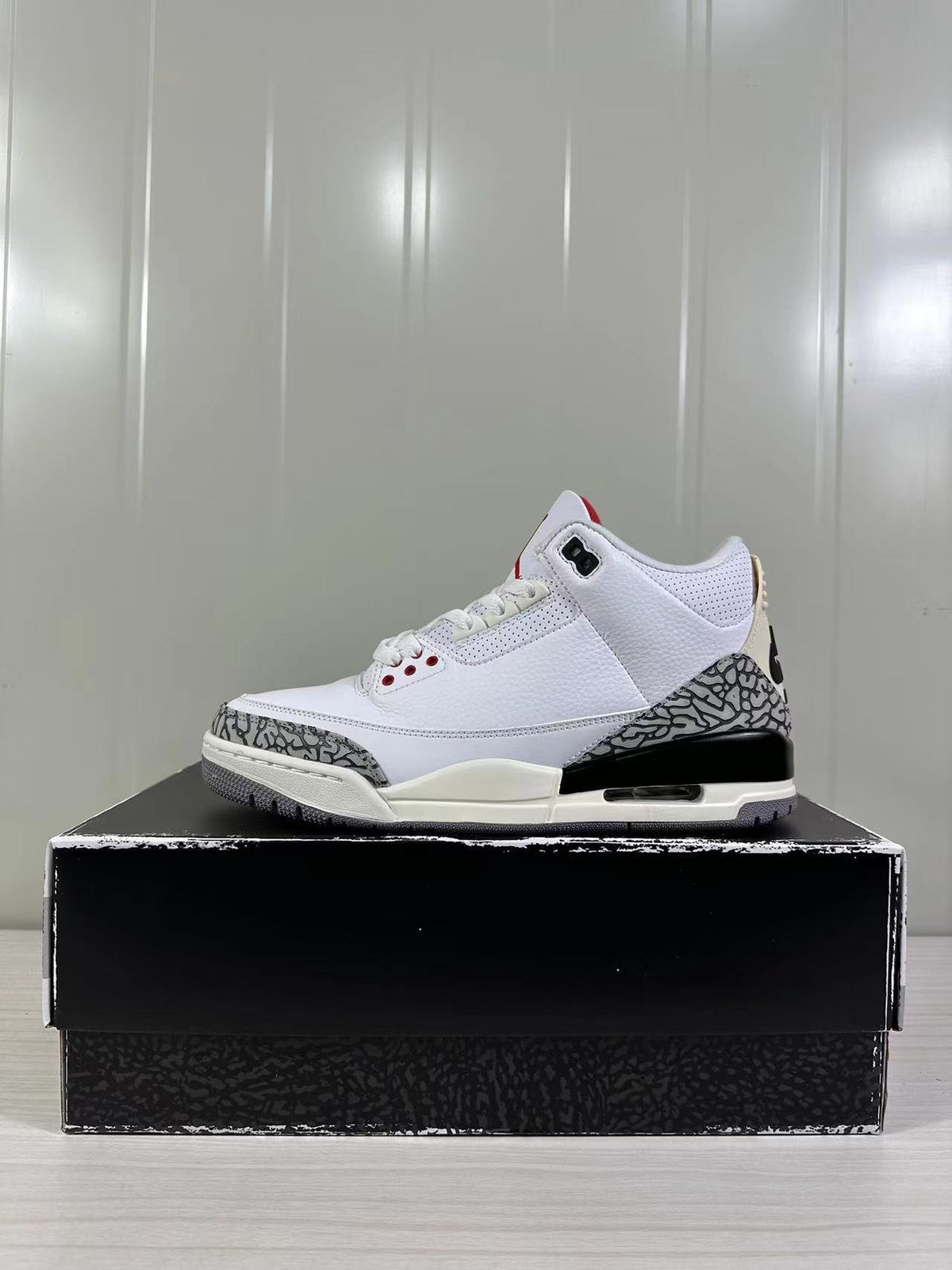 Air Jordan 3 Retro White Cement Reimagined DN3707-100 - product image from the listing.