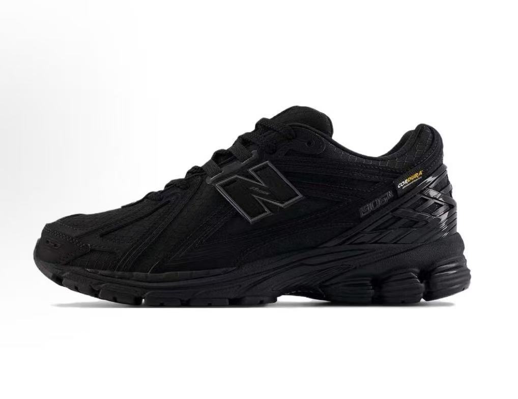 New Balance M1906RWF Sneakers in Black - product image from the listing.