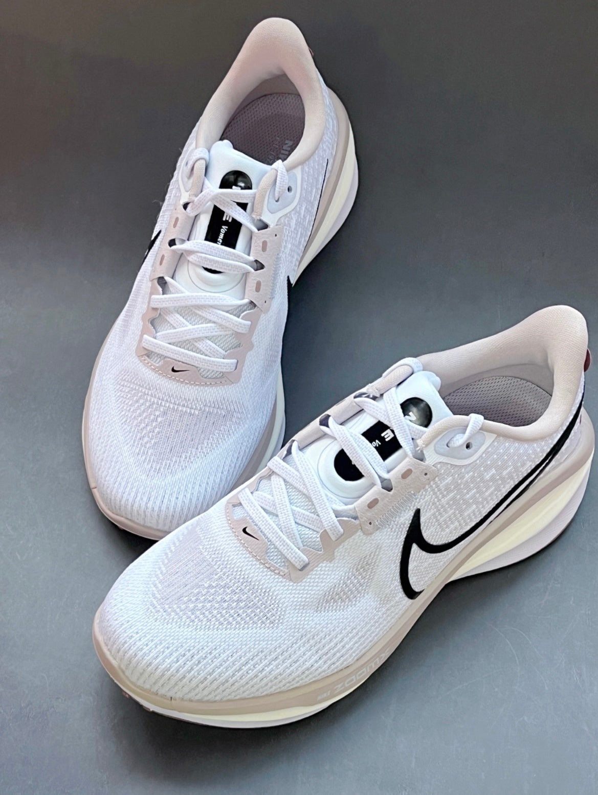 Nike Air Zoom Vomero 17 Running Shoes in White FB8502-010 - product image from the listing.