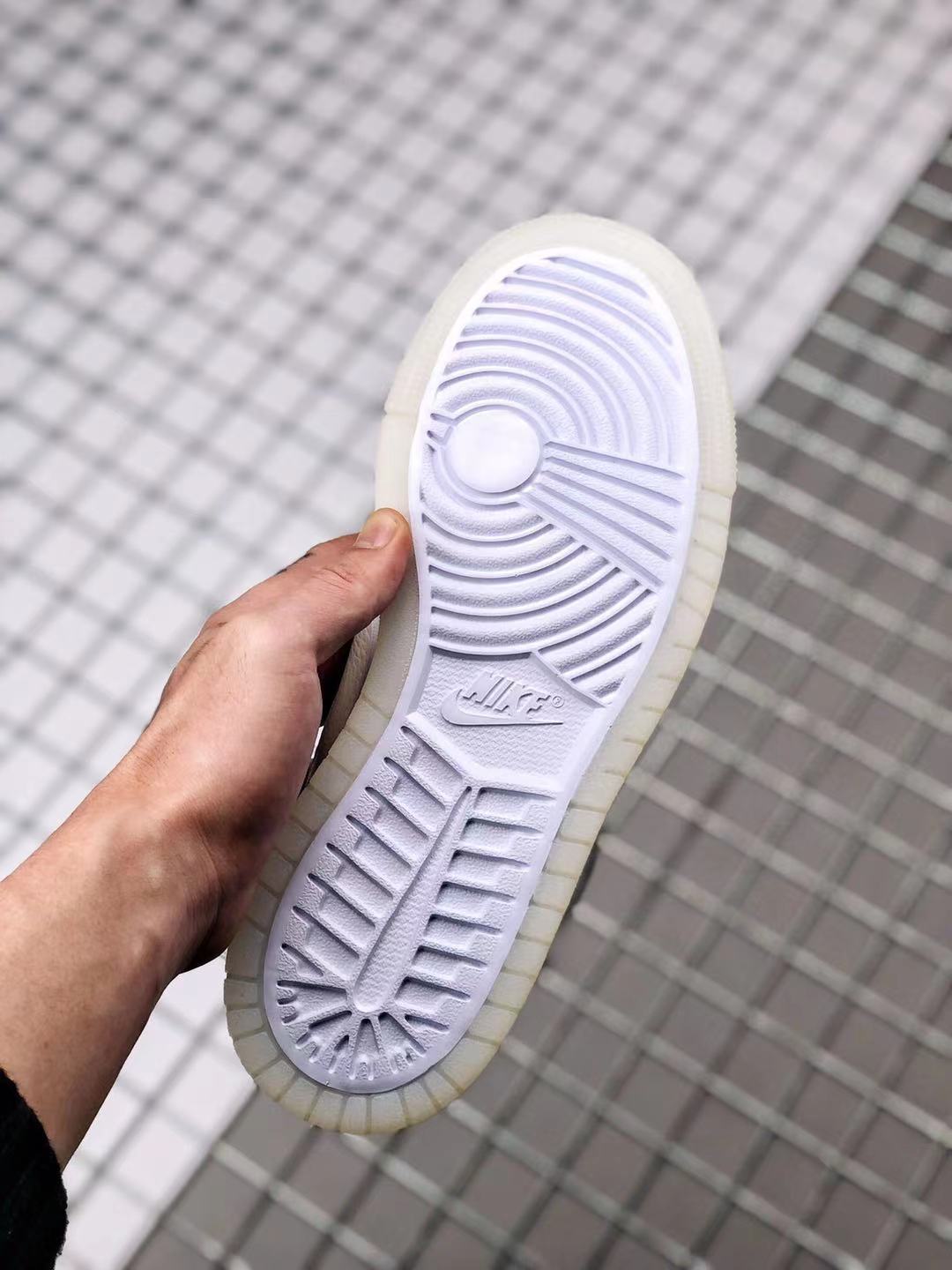 Comfort Easter Sneakers - Nike Air Jordan 1 Zoom CT0979-101 - product image from the listing.