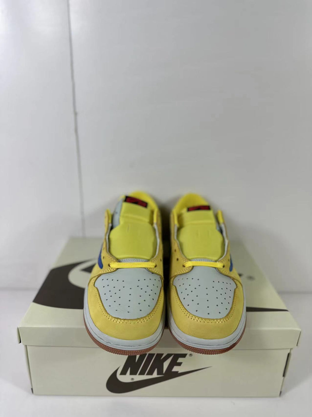 Nike Air Jordan 1 Low in Canary DZ4137-700 - product image from the listing.