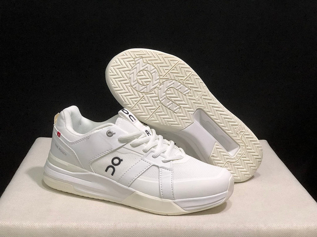 On The Roger Clubhouse Pro Sneakers in White - product image from the listing.