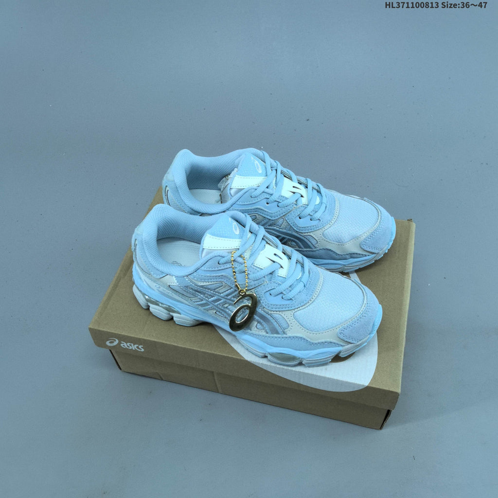 ASICS GEL-NYC Retro Sneakers for Running - product image from the listing.