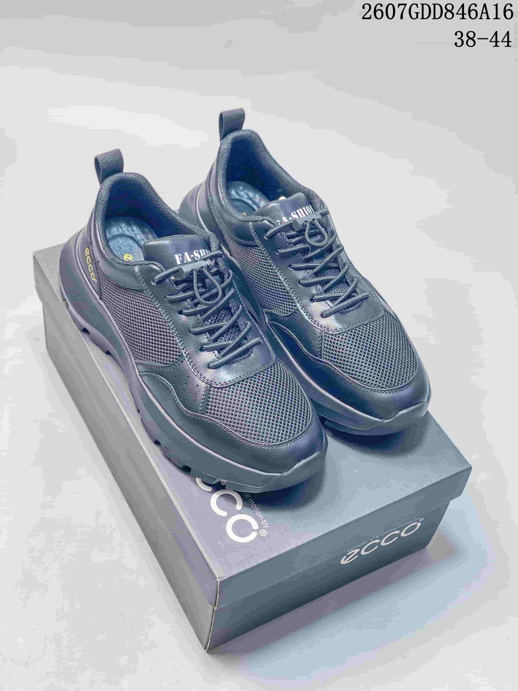 Men's ECCO 2607GDD846A16 Mesh Sneakers - product image from the listing.