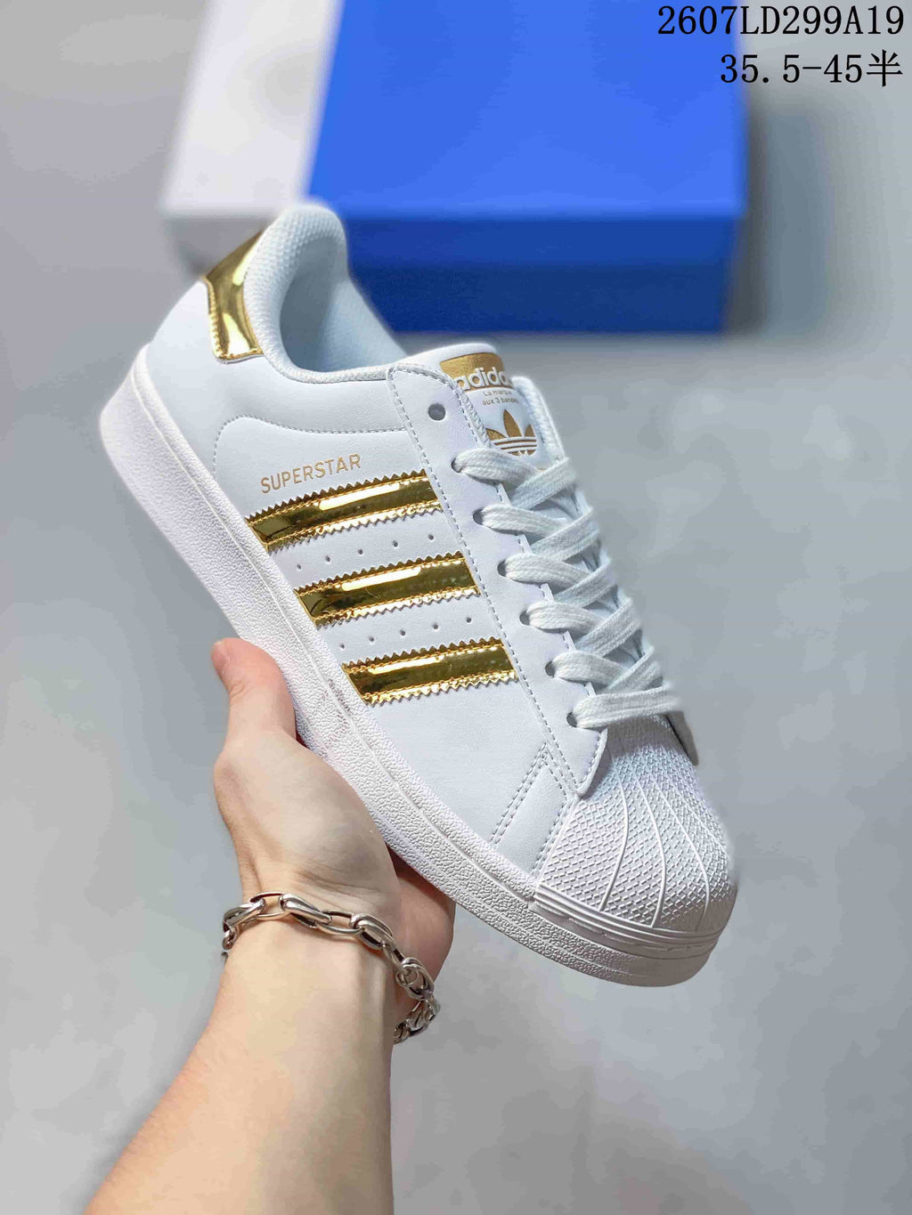 adidas Superstar Trainers 2607LD299A19 - product image from the listing.