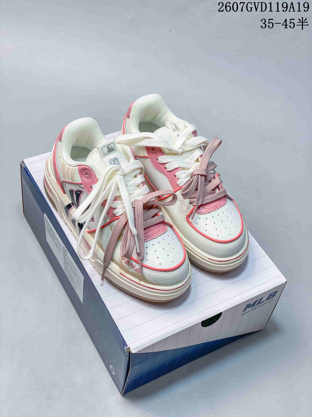 MLB Chunky Liner Low-Top Sneakers in Pink 2607GVD119A19 - product image from the listing.