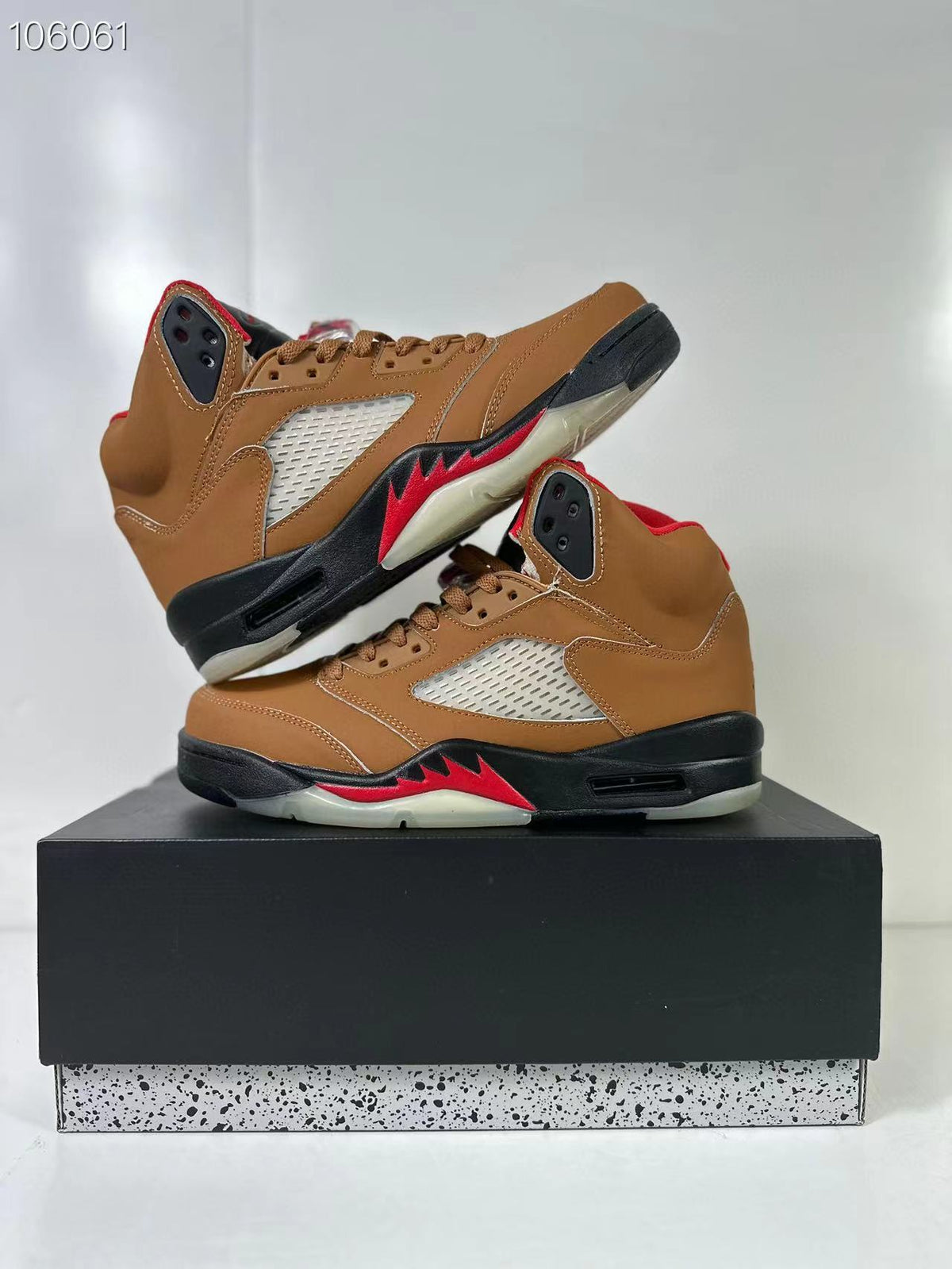 Air Jordan 5 Archaeo Brown High-Top Sneakers DD0587-200 - product image from the listing.