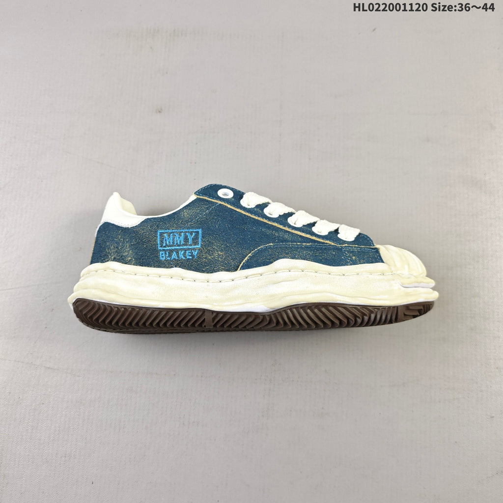 Blue Denim MMY Wayne Low-Top Sneakers - product image from the listing.