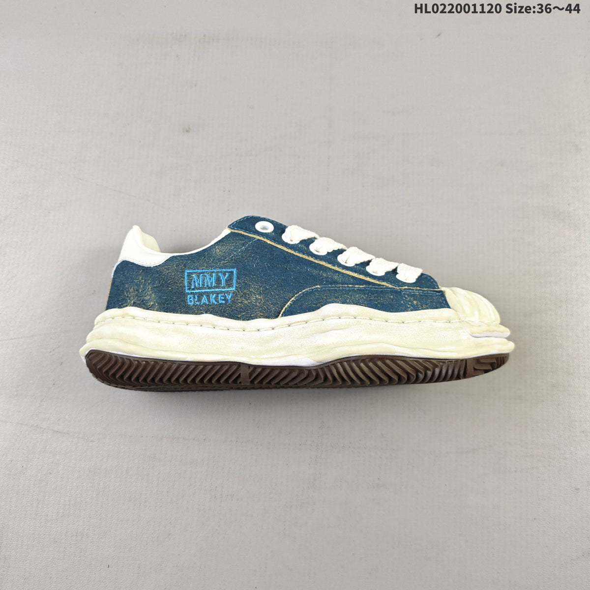 Blue Denim MMY Wayne Low-Top Sneakers - product image from the listing.