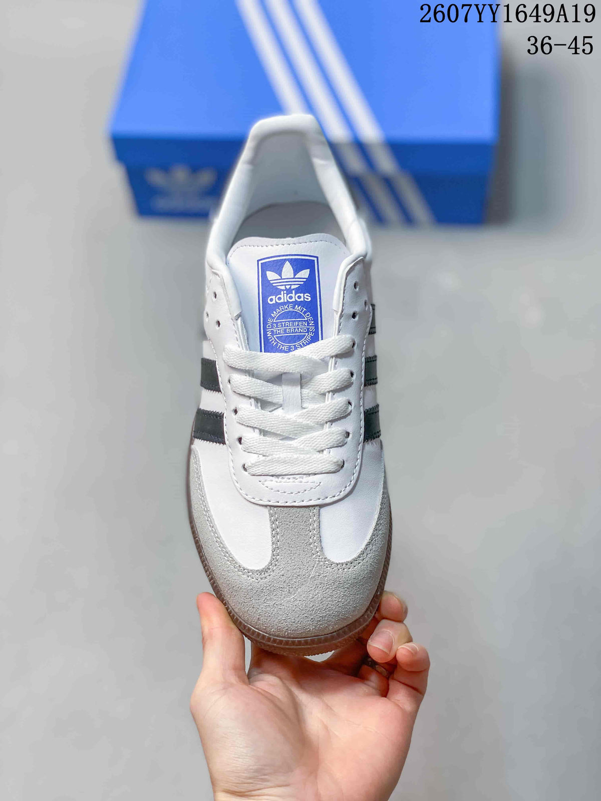 adidas Samba Low-Cut Sneakers White Black Gum Sole 2607YY1649A19 - product image from the listing.