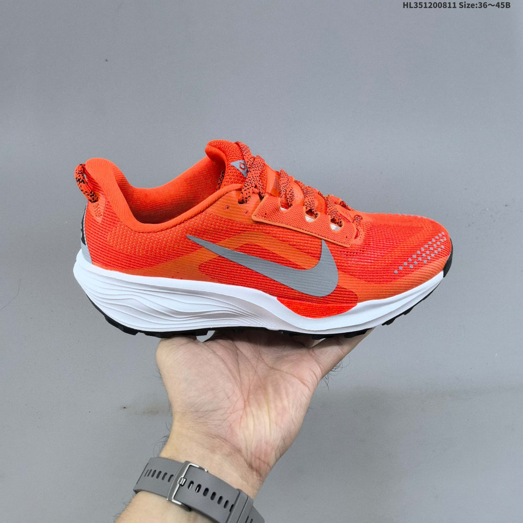Nike ACG Pegasus Trail HV8116-008 Trail Shoes for Running - product image from the listing.