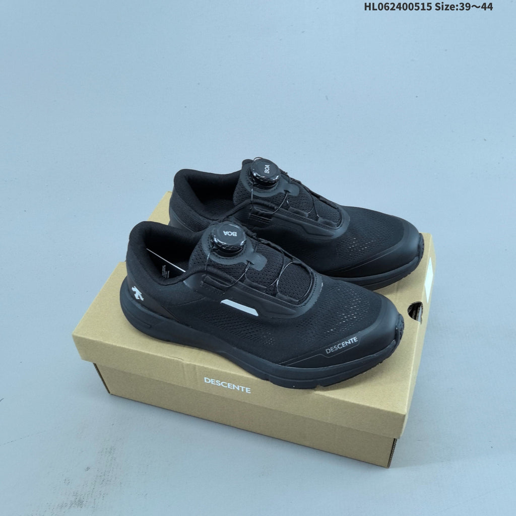 DESCENTE EASE AIR JR BOA Sneakers for Running - product image from the listing.