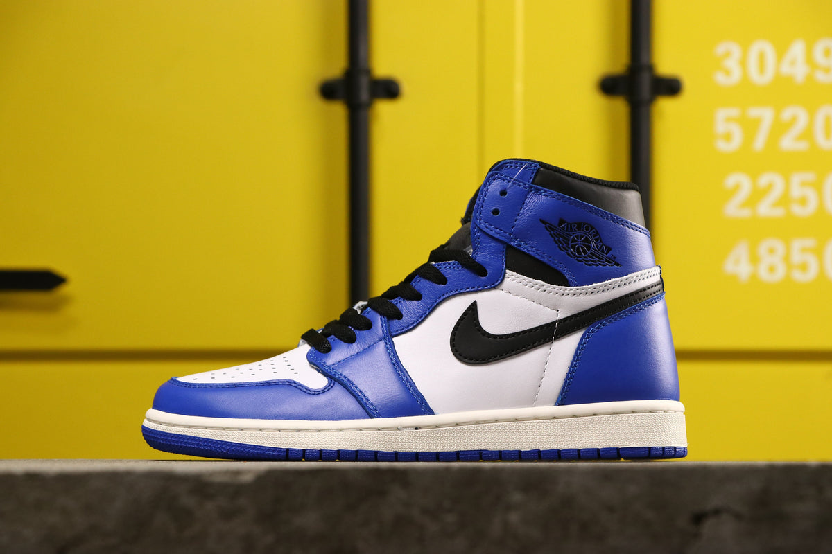 Air Jordan 1 High Game Royal Sneakers 555088-403 - product image from the listing.