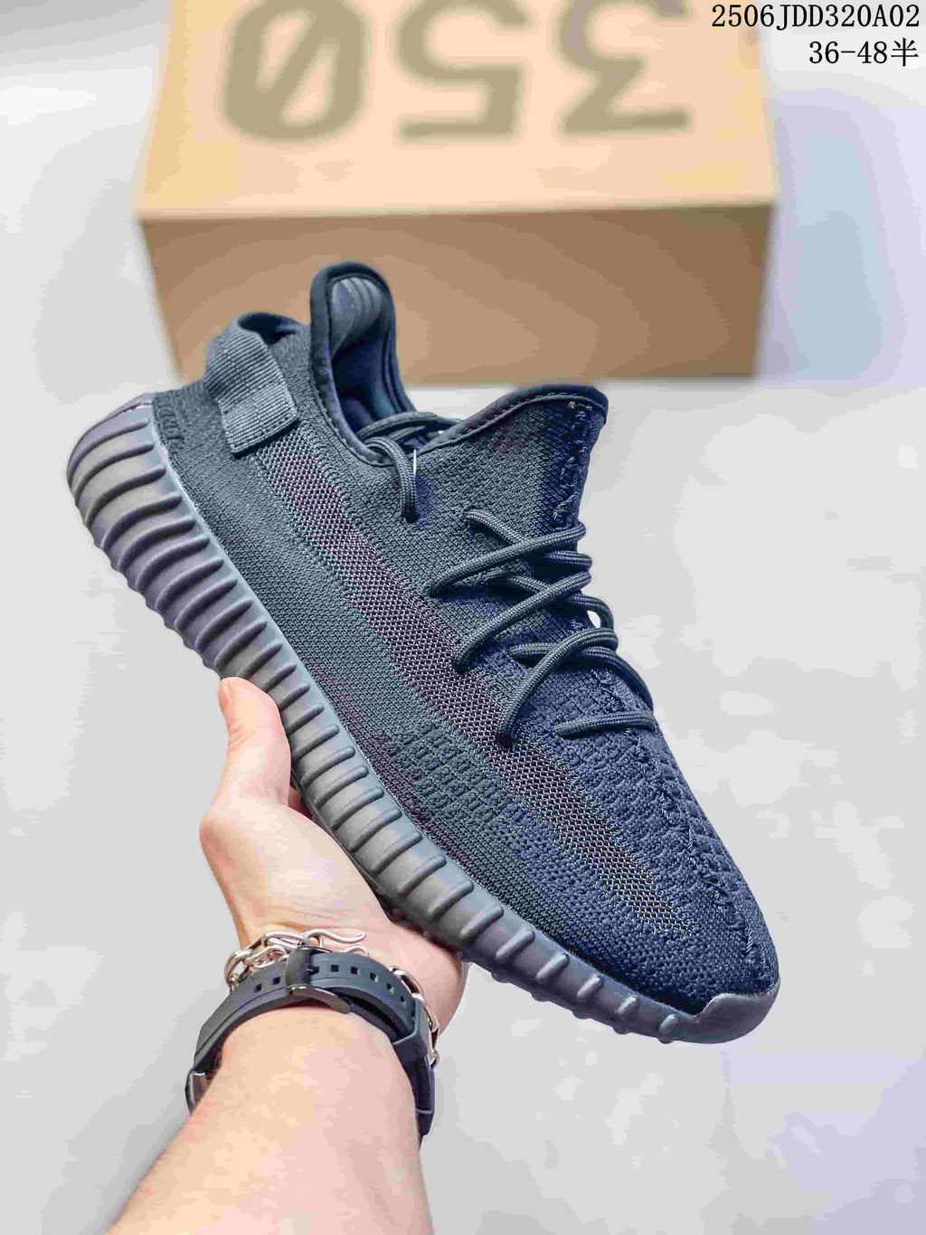Adidas Yeezy Knit Trainers with Ribbed Sole - product image from the listing.