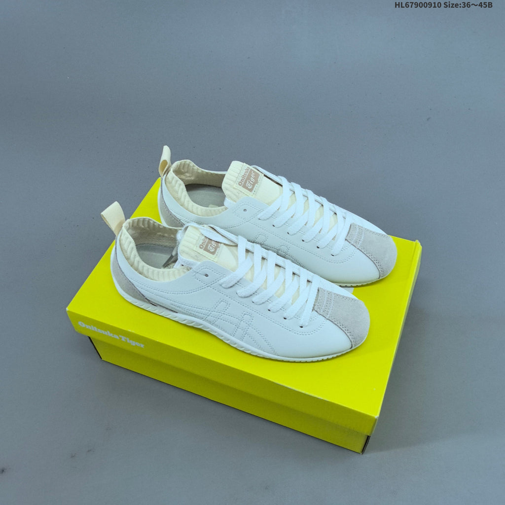 Onitsuka Tiger SCLAW Low-Cut Sneakers 1183B969-101 - product image from the listing.