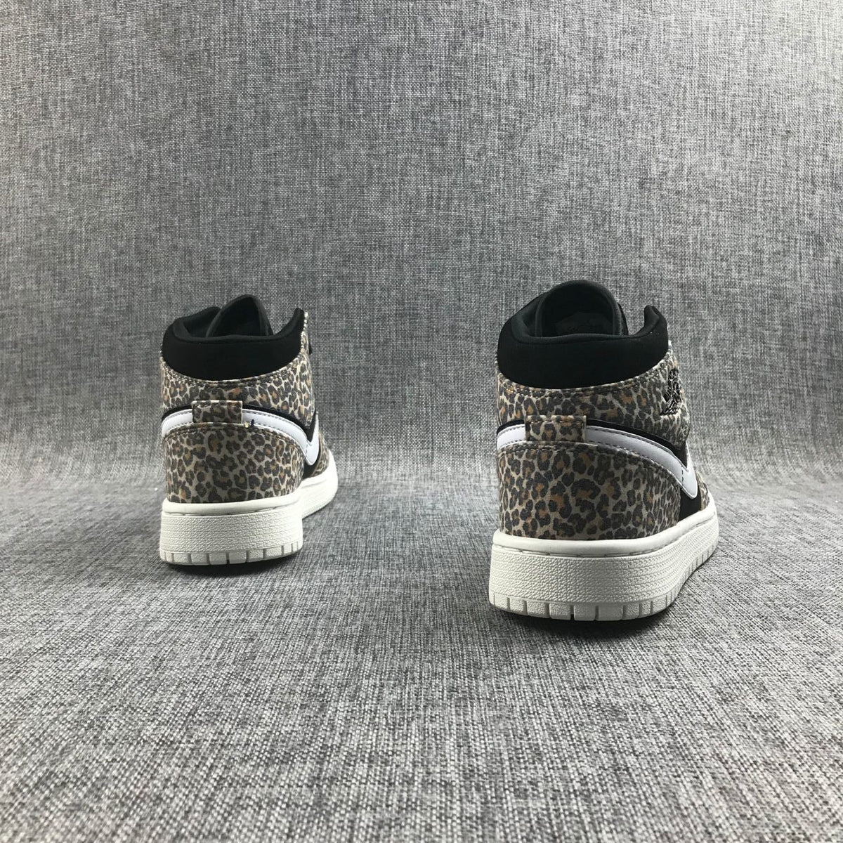 Leopard Print Sneakers - Air Jordan 1 Mid SE GS BQ6931-021 - product image from the listing.