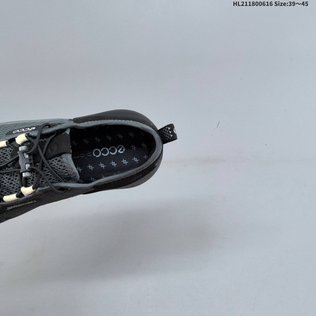 Men's ECCO Biom 2.0 Gray Low-Top Sneakers - product image from the listing.