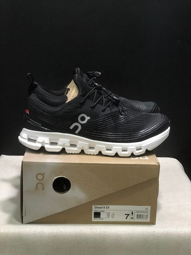 Black and White On Cloud X Z5 Sneakers - product image from the listing.