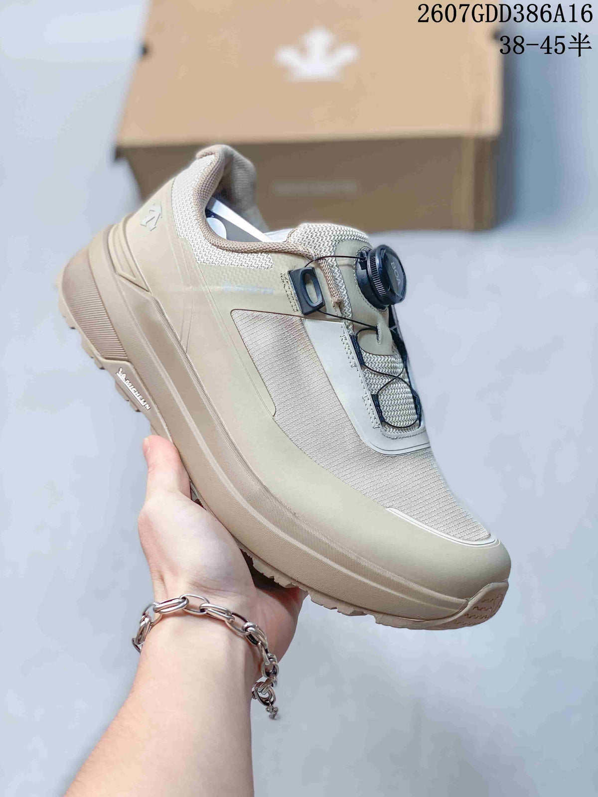 DESCENTE Dualis PRIME WIRE 2.0 Low-Cut Sneakers - product image from the listing.