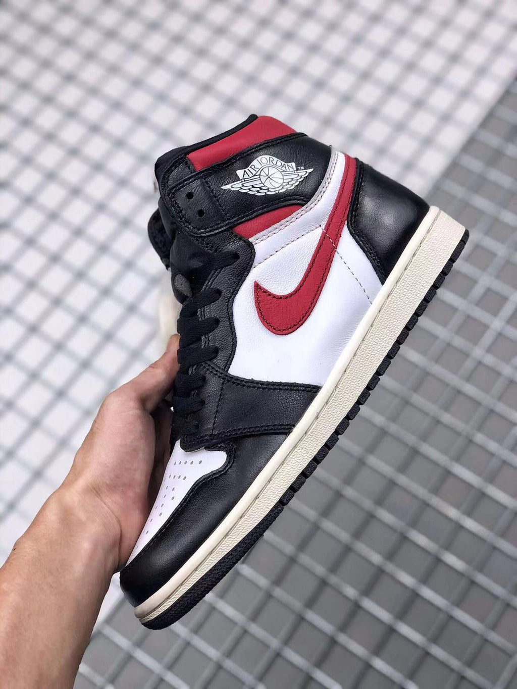 Air Jordan 1 Retro High OG Gym Sneakers in Red - product image from the listing.