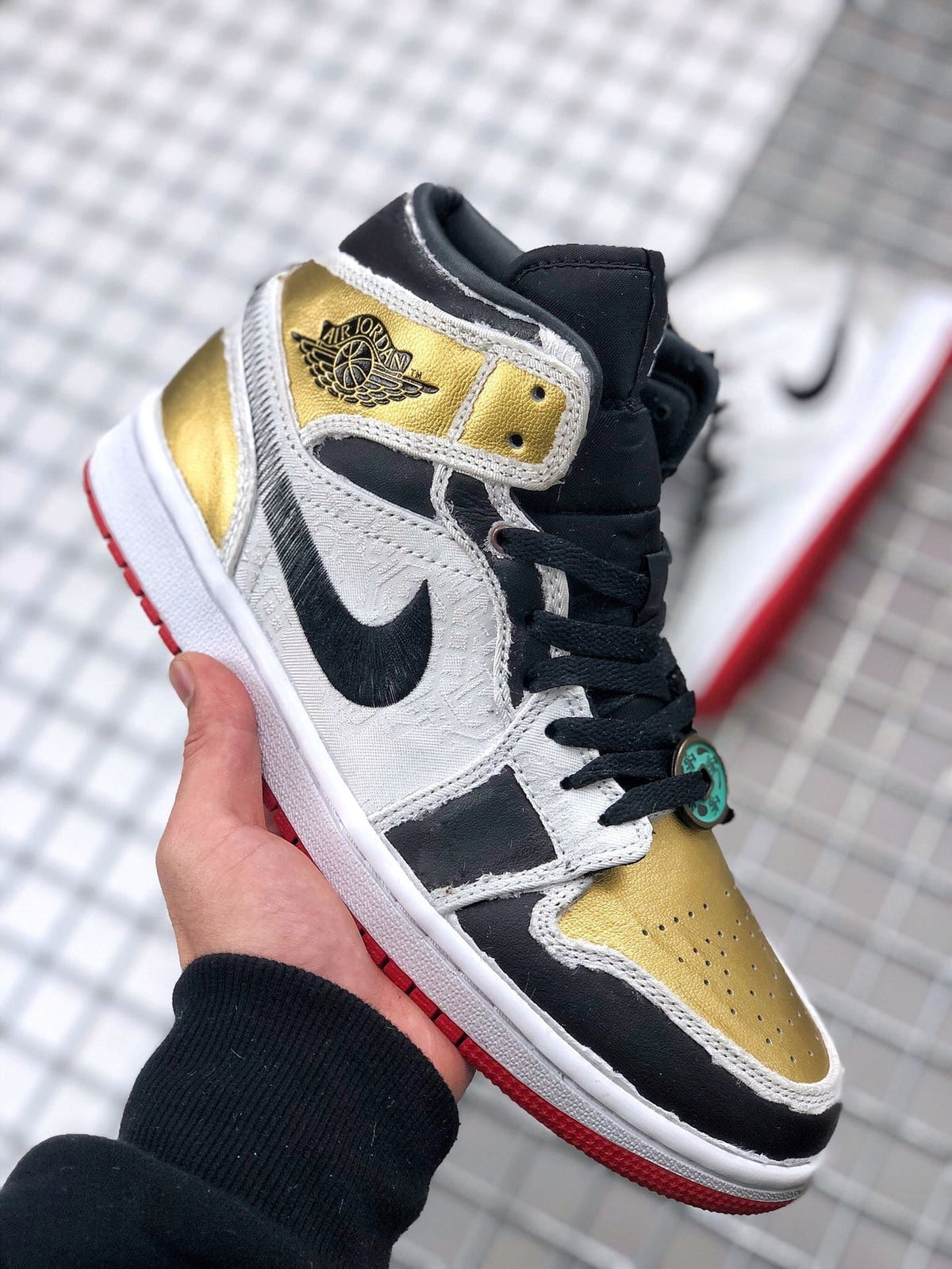 Edison Chen White Silk CU2804-100 Sneakers - Air Jordan 1 Mid - product image from the listing.