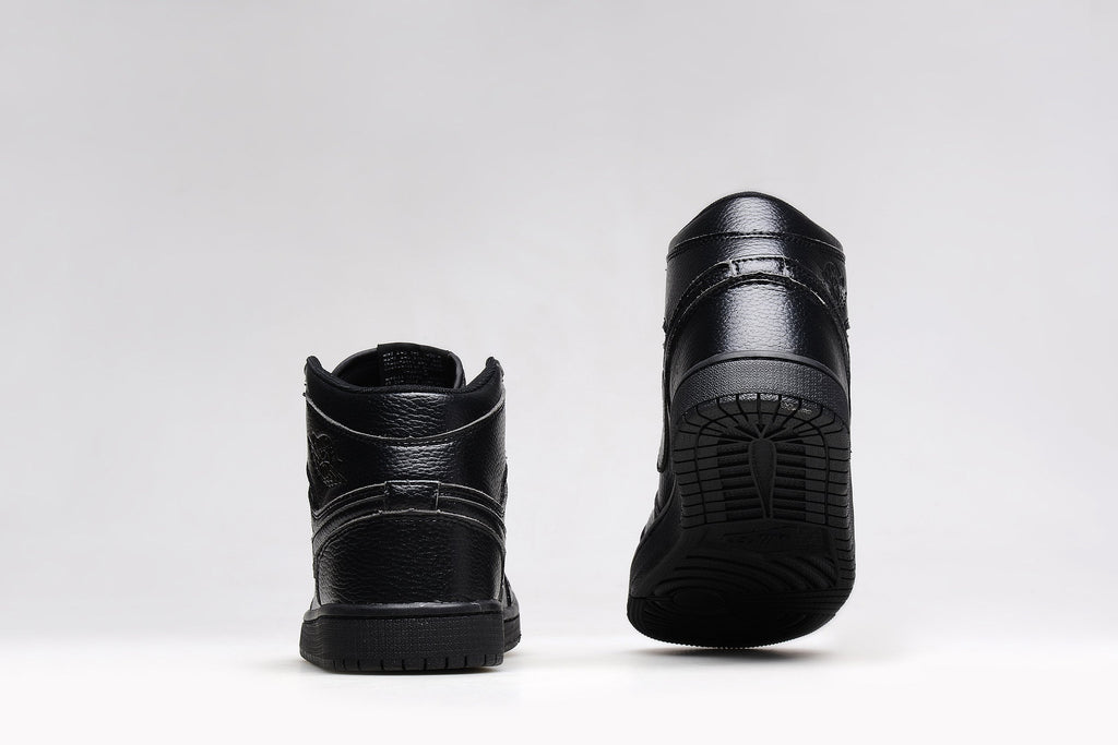 Men's Air Jordan 1 High Black Sneakers - product image from the listing.