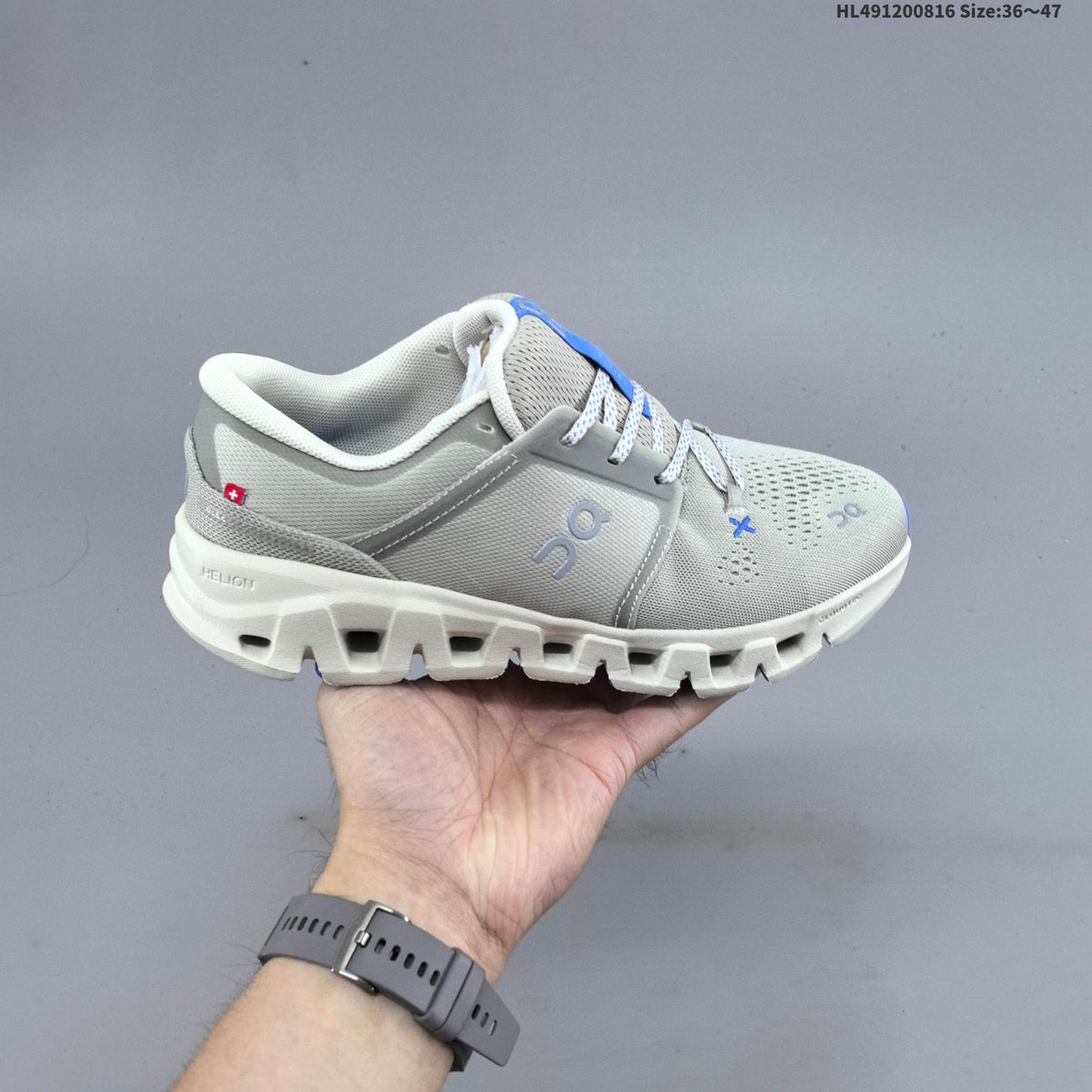 White and Mint On Cloud X 5 Low-Top Sneakers - product image from the listing.