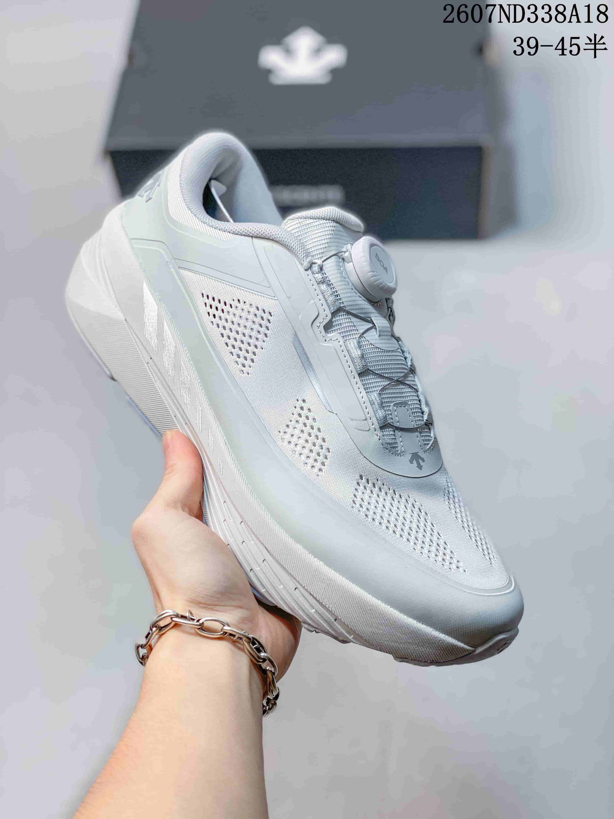 White and Black Descente D.F. Wire 3.0 Sneakers - product image from the listing.