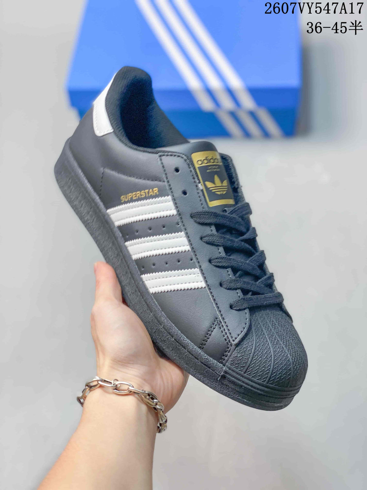 Adidas Originals Superstar Sneakers in Black White 2607VY547A17 - product image from the listing.
