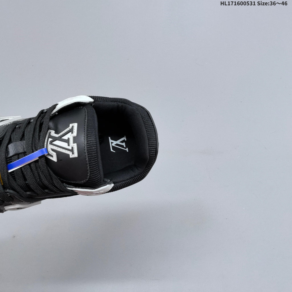 Louis Vuitton Black and Gray Checkerboard Low-Cut Sneakers - product image from the listing.