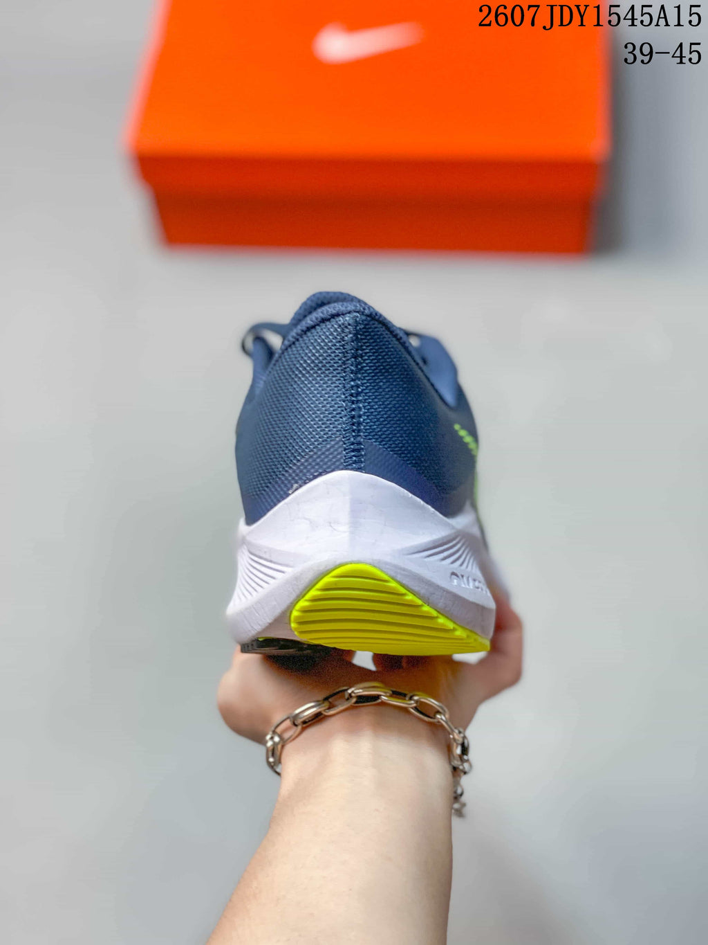 Nike Zoom Winflo 8 Running Shoes in Gray Navy JDY1545A15 - product image from the listing.
