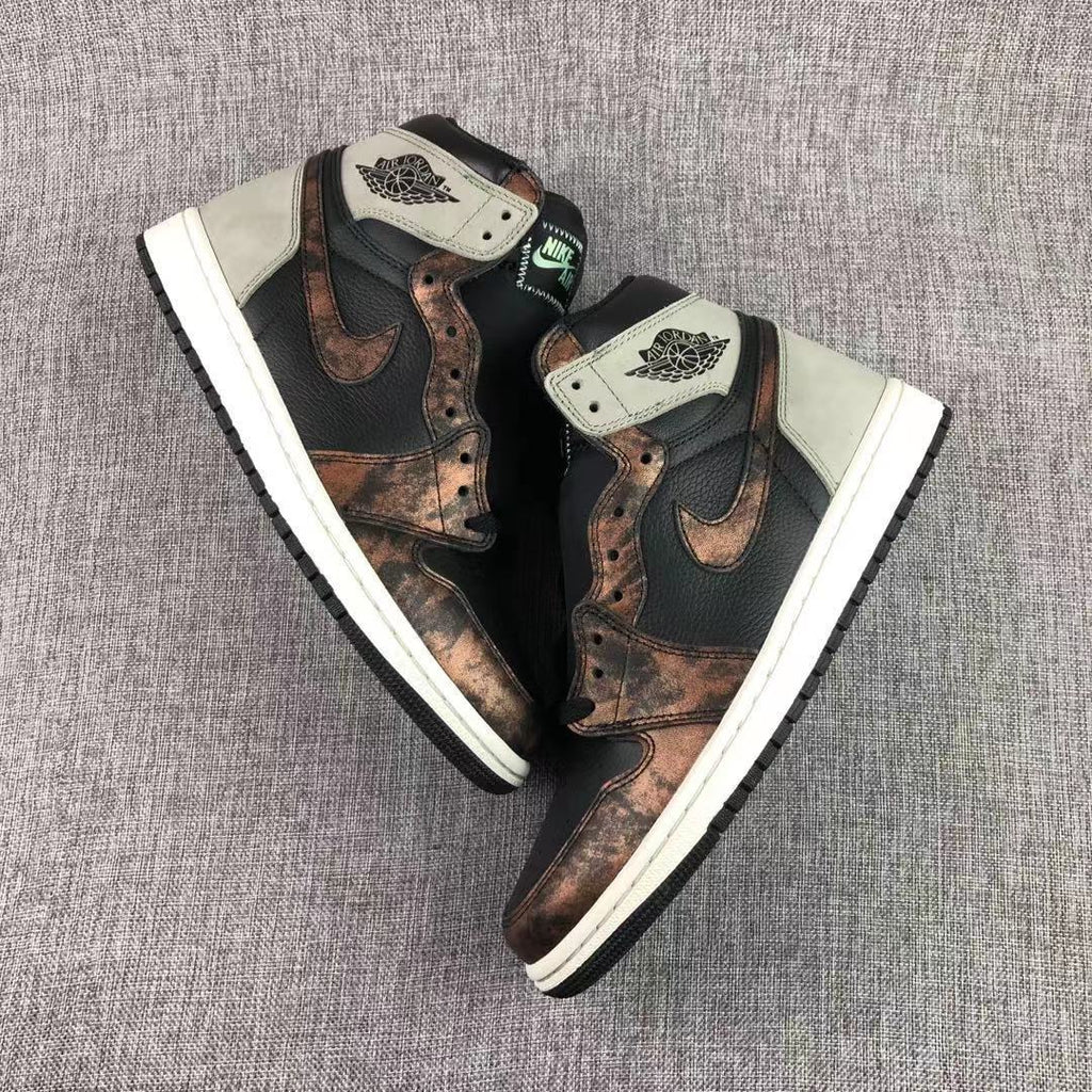 Jordan 1 Retro Rust Shadow High-Cut Sneakers 555088-033 - product image from the listing.