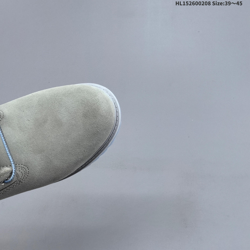 Grey Timberland High-Top Lace-Up Boots - product image from the listing.