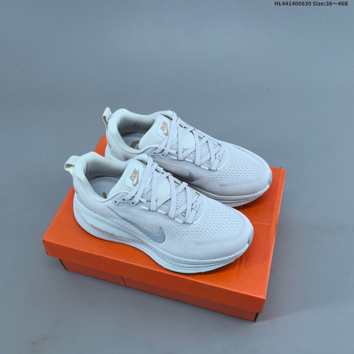Nike Vomero 18 Shoes for Running - product image from the listing.